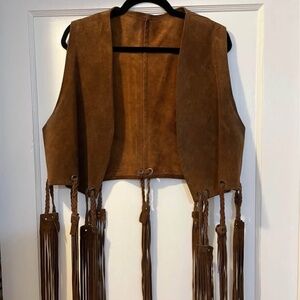 VINTAGE 60s suede fringe vest - worn at Woodstock 🌼
